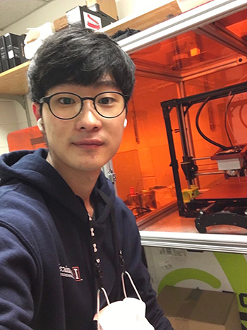 Jonghyun Hwang, Illinois Mechanical Engineering student, who developed an “Artificial-Muscle-Based Exoskeleton as Shock-Absorbing Assistive Device.”